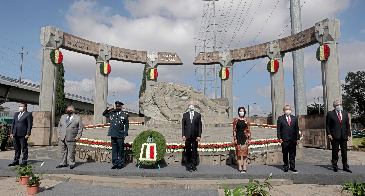 ENCABEZA ALFREDO DEL MAZO CEREMONIA CONMEMORATIVA DEL SACRIFICIO DE LOS NIÑOS HÉROES DE CHAPULTEPEC