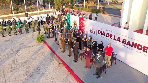 CELEBRAN EL DIA DE LA BANDERA EN TECAMAC
