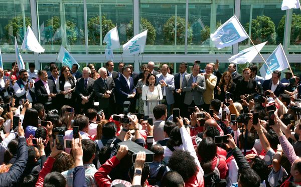 *Presenta Alejandra Del Moral solicitud de registro ante el IEEM como candidata a la gubernatura del Estado de México*