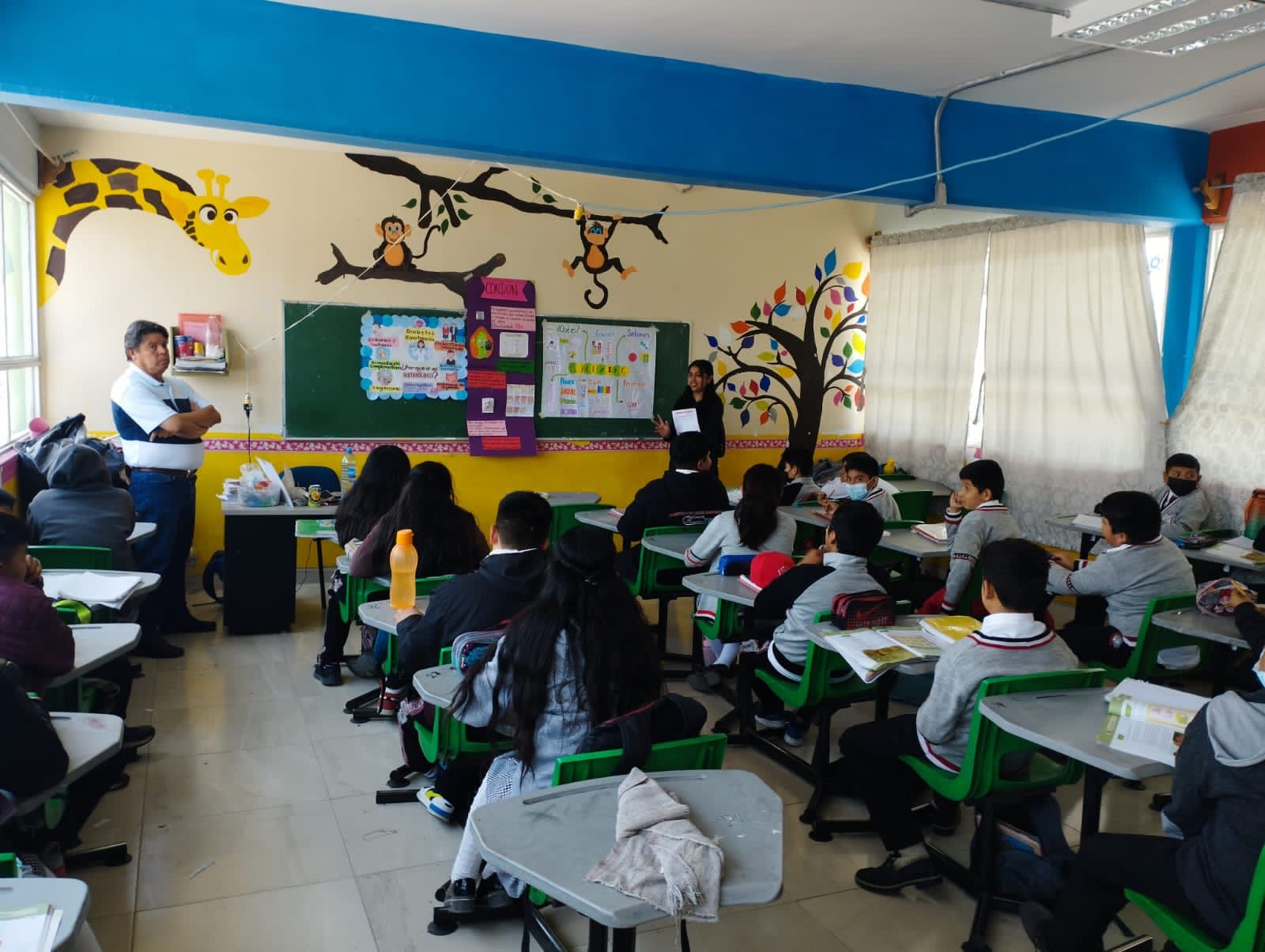 Emprende DIF-Tecámac Campaña de Orientación a Estudiantes para Evitar el Ciberbullyng