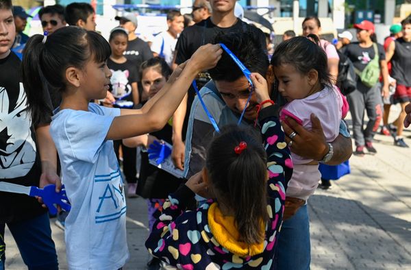 CON ‘BOXEANDO CON MI SUPER HÉROE’, FESTEJAN A LOS PAPÁS DE NAUCALPAN