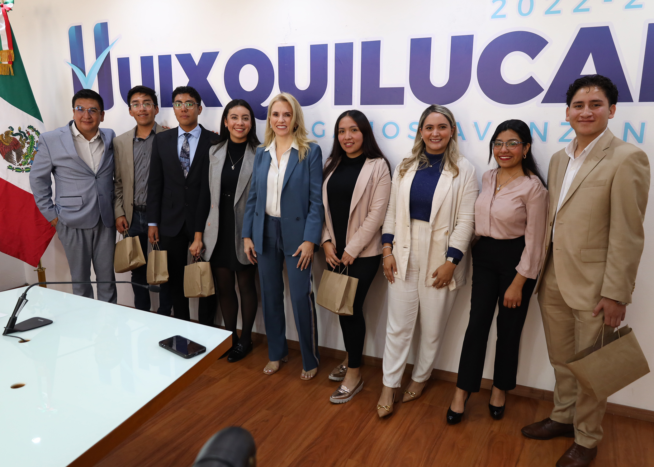 EXPRESAN JÓVENES DE HUIXQUILUCAN SUS IDEAS Y PROYECTOS EN EL CABILDO JUVENIL
