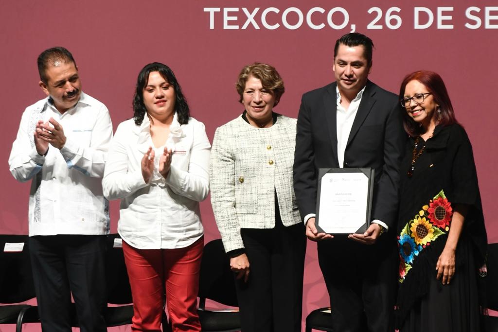“Logramos la justicia para los maestros”; Gobernadora Delfina Gómez entrega basificaciones a docentes mexiquenses