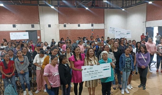 EMPODERA GOBIERNO DE NAVARRETE A MUJERES A TRAVÉS DEL OTORGAMIENTO DE “NICOCRÉDITOS”