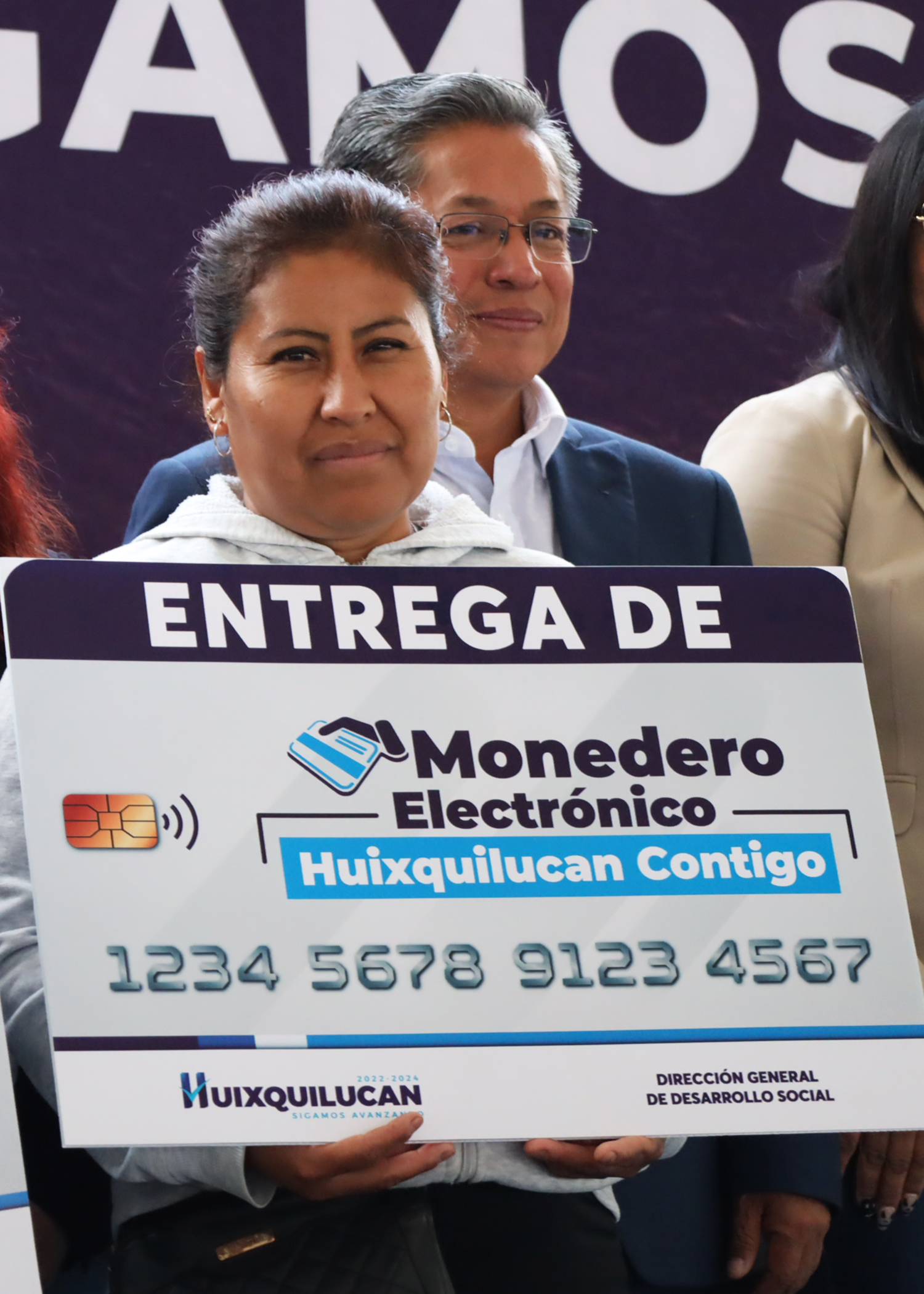 CONCLUYE HUIXQUILUCAN ENTREGA DE MONEDEROS ELECTRÓNICOS A 3 MIL 600 FAMILIAS