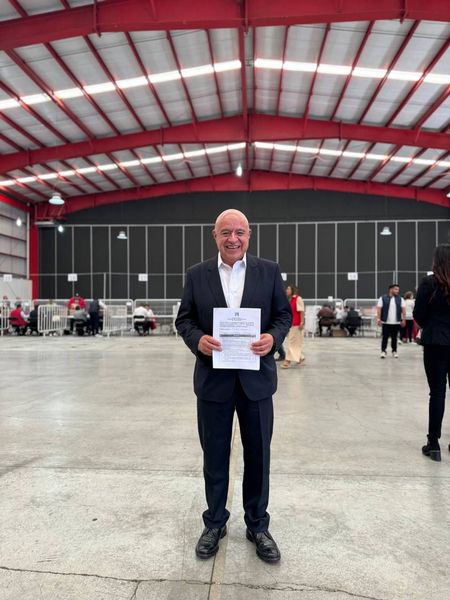 Aaron Urbina aspirante a la presidencia de Tecámac