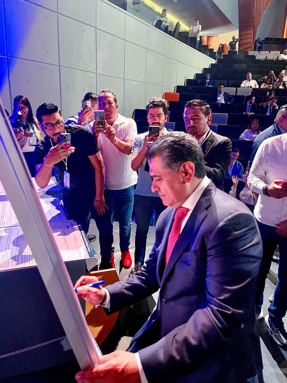 TONY RODRÍGUEZ FIRMÓ COMPROMISO POR LA PAZ ANTE PÁRROCOS DEL ESTADO DE MÉXICO, PARA QUE LA GENTE VIVA TRANQUILA Y SEGURA