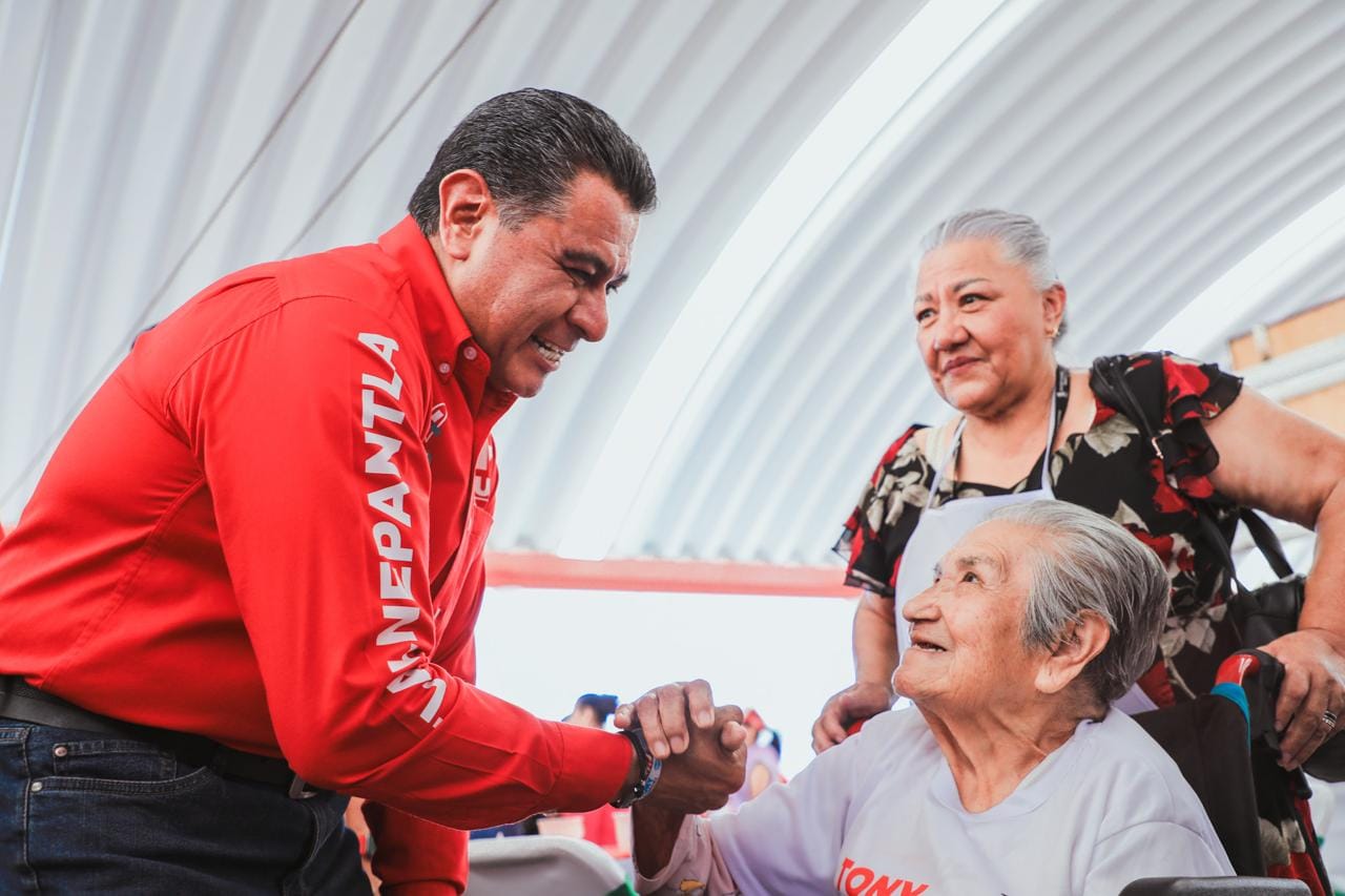 CON TONY RODRÍGUEZ HABRÁ PROCURADURÍA DEL ADULTO MAYOR PARA PROTEGER A LOS ABUELITOS DE ABUSOS*