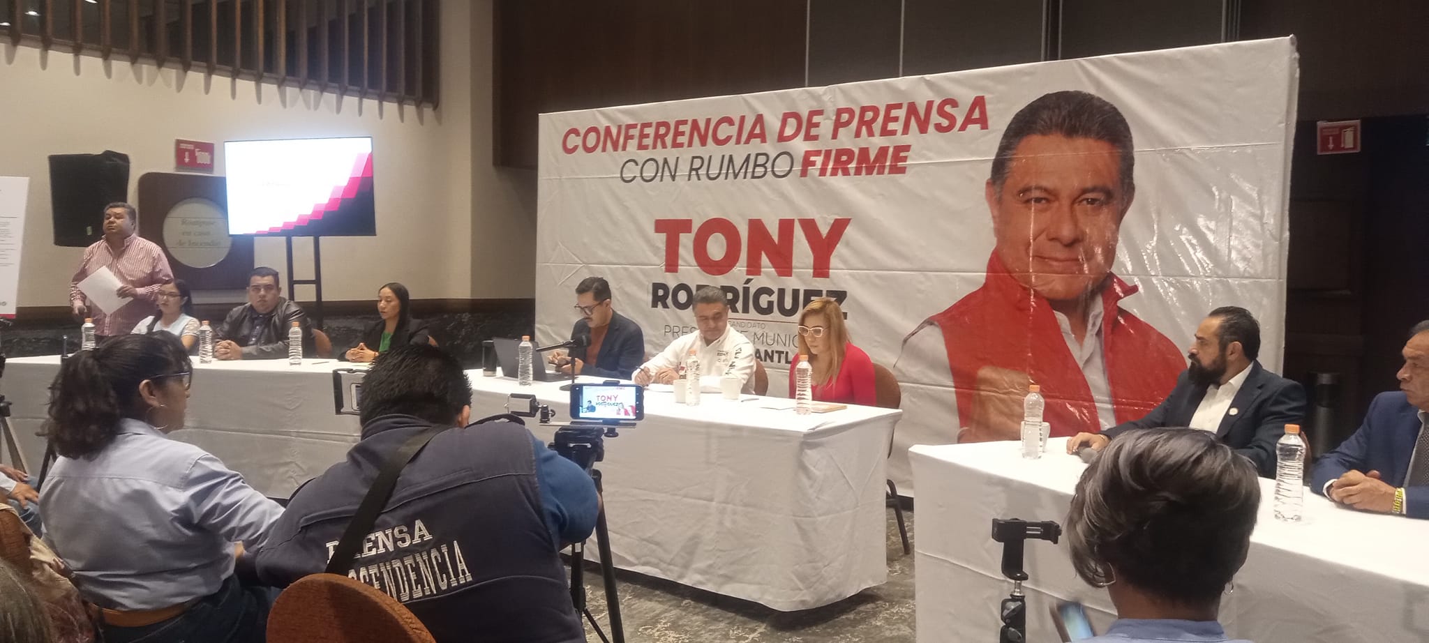 TONY RODRÍGUEZ ATENDERÁ PROBLEMAS DE SALUD MENTAL CON CLÍNICA DE LAS EMOCIONES PARA BENEFICIAR A CIUDADANOS DE TLALNEPANTLA