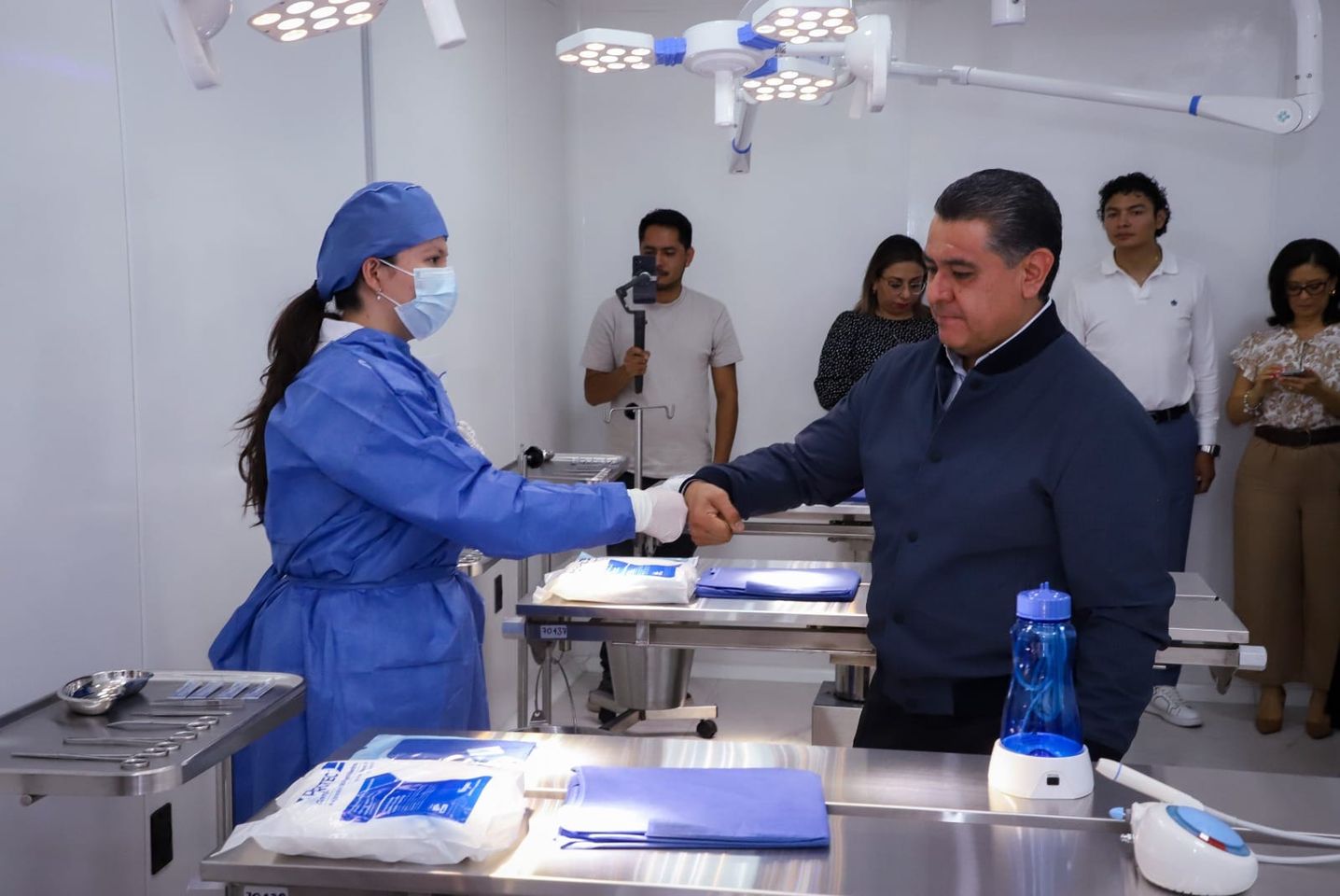 TONY RODRÍGUEZ INAUGURA LA TERCERA CLÍNICA VETERINARIA DE PRIMER NIVEL Y CONSOLIDA A TLALNEPANTLA COMO UN MUNICIPIO QUE RESPETA Y CUIDA LA VIDA
