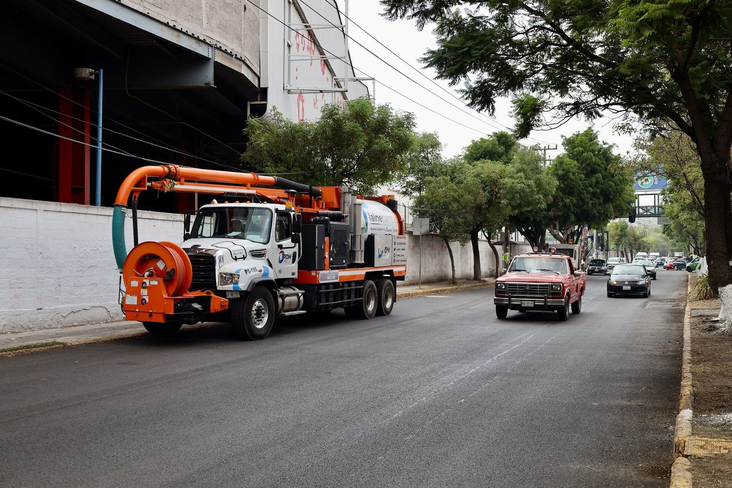 TONY RODRÍGUEZ Y OPDM INTENSIFICAN DESAZOLVE EN COLONIAS Y FRACCIONAMIENTOS DE TLALNEPANTLA PARA MITIGAR INUNDACIONES