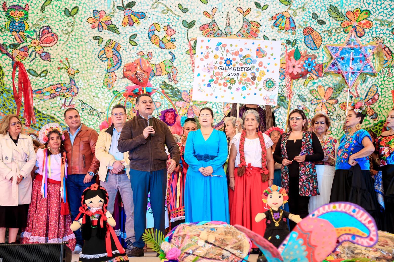 CELEBRA GOBIERNO DE TLALNEPANTLA GUELAGUETZA 2024 JUNTO A LOS ADULTOS MAYORES