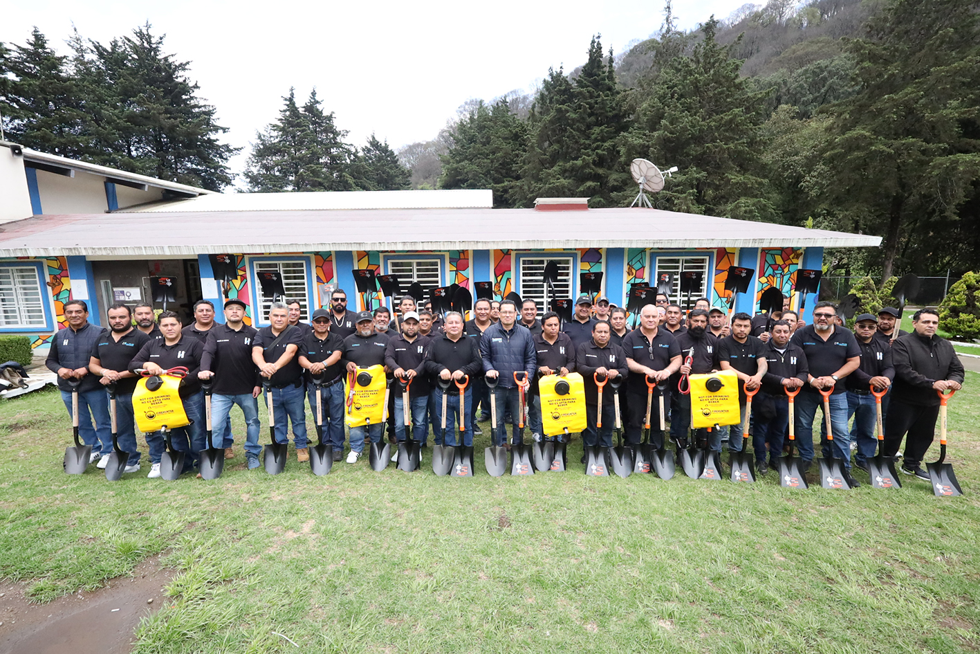  EQUIPA HUIXQUILUCAN A PERSONAL DE GOBIERNO PARA REFORZAR ATENCIÓN DEL SISTEMA MUNICIPAL DE EMERGENCIAS 24/7