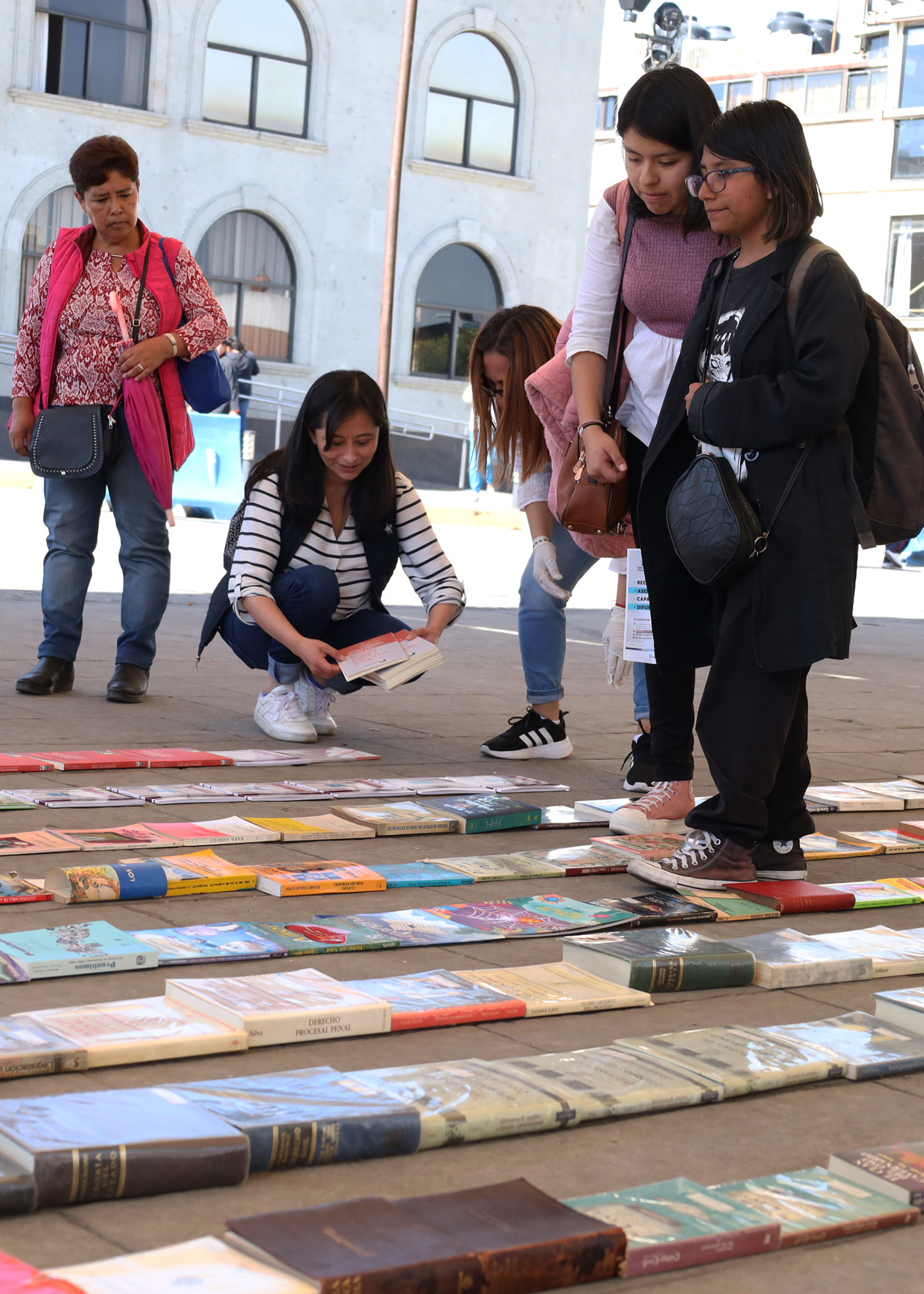IMPULSA HUIXQUILUCAN EL HÁBITO DE LA LECTURA CON CAMPAÑA DE DONACIÓN DE LIBROS