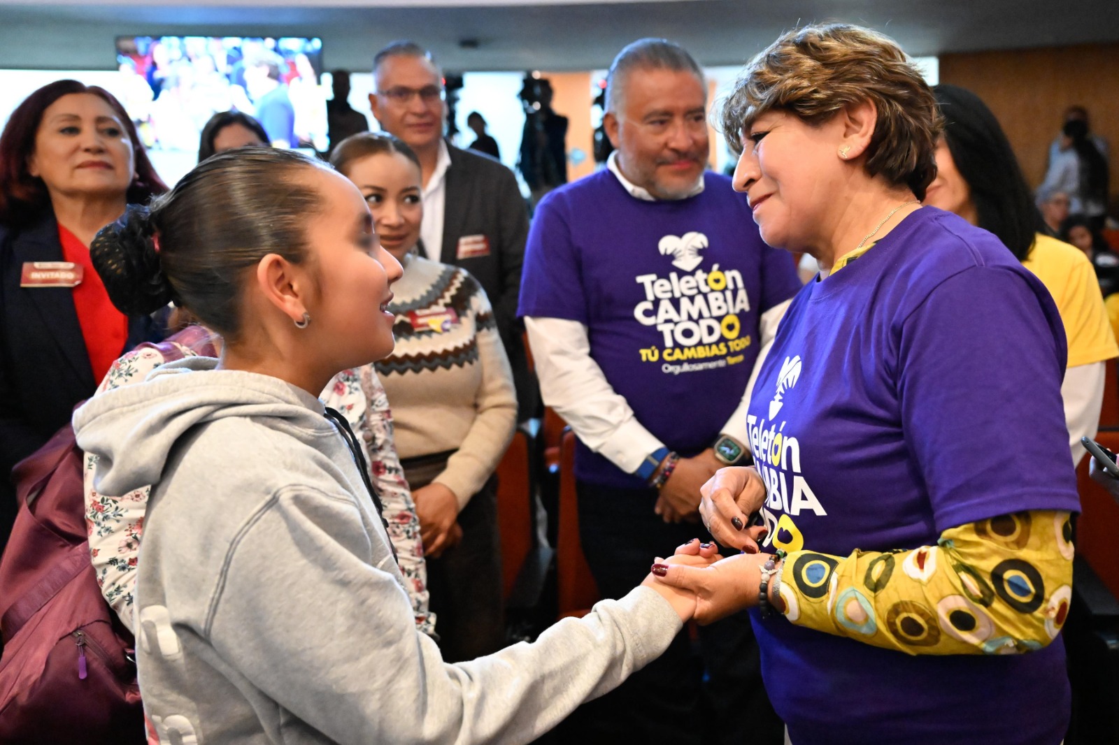 Entrega Gobernadora Delfina Gómez donativo de 25 mdp al Teletón para becas de rehabilitación de niñas, niños y adolescentes