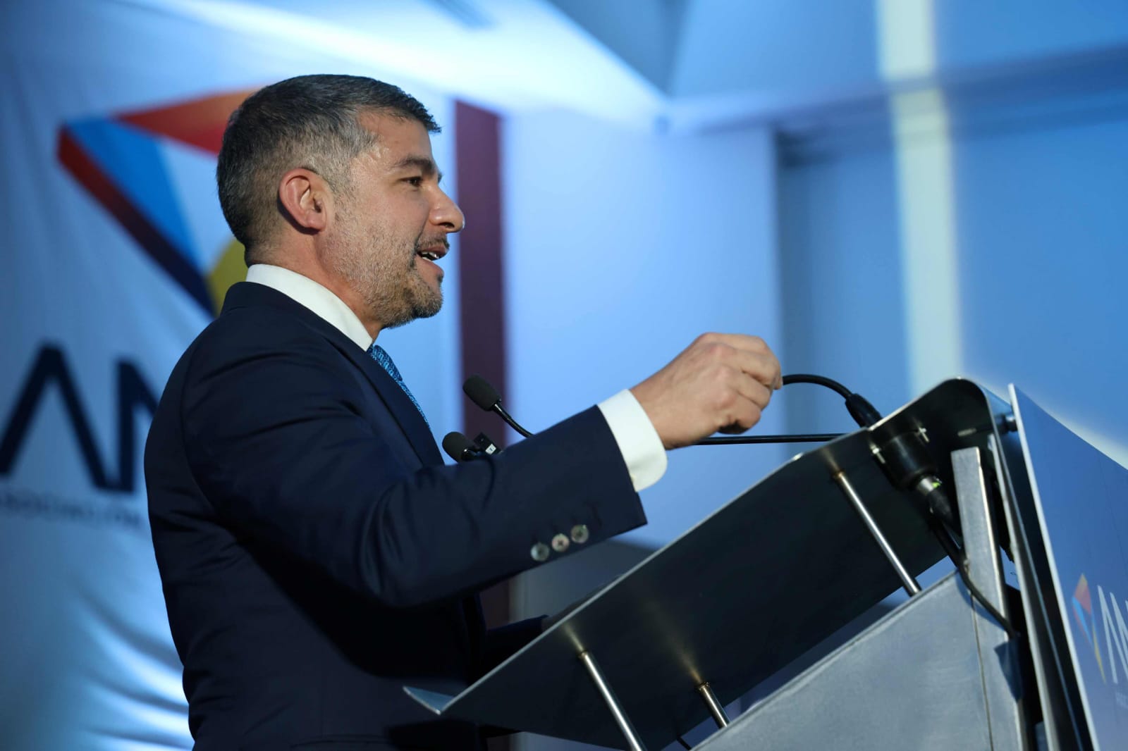 Más atractivos para la inversión privada, monto que, actualmente, supera los dos mil 650 millones de dólares.