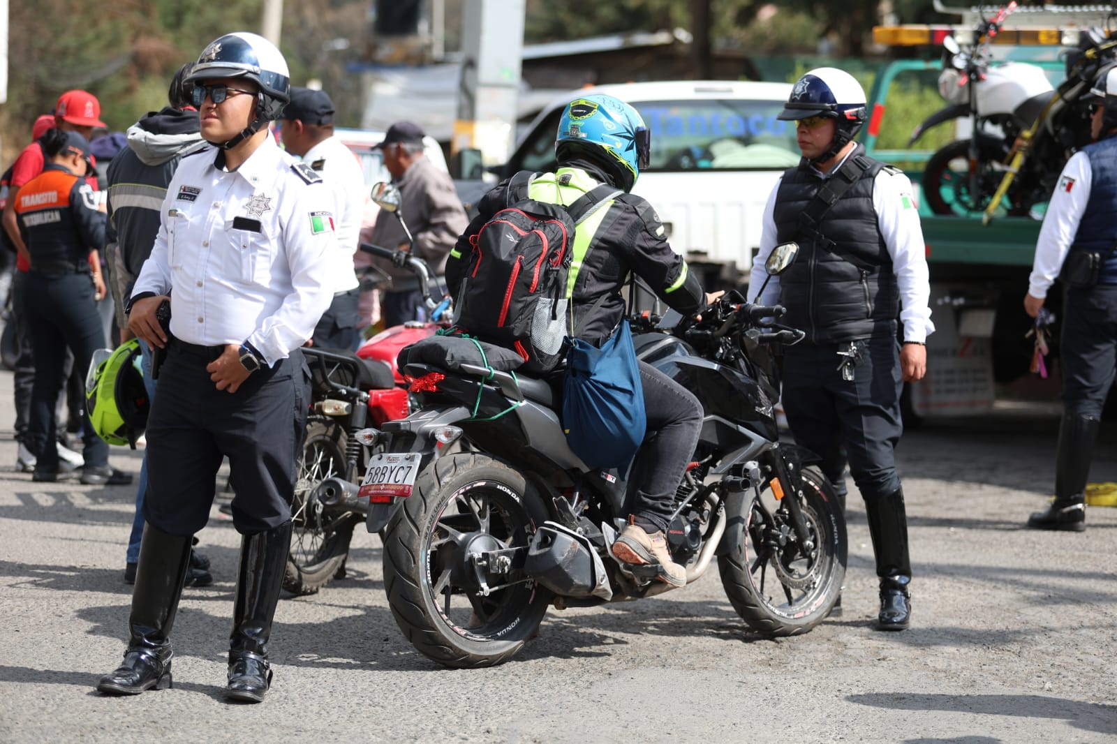 RETIRA HUIXQUILUCAN MÁS DE TRES MIL 700 MOTOCICLETAS DE CIRCULACIÓN COMO PARTE DEL OPERATIVO DE MOVILIDAD Y REORDENAMIENTO