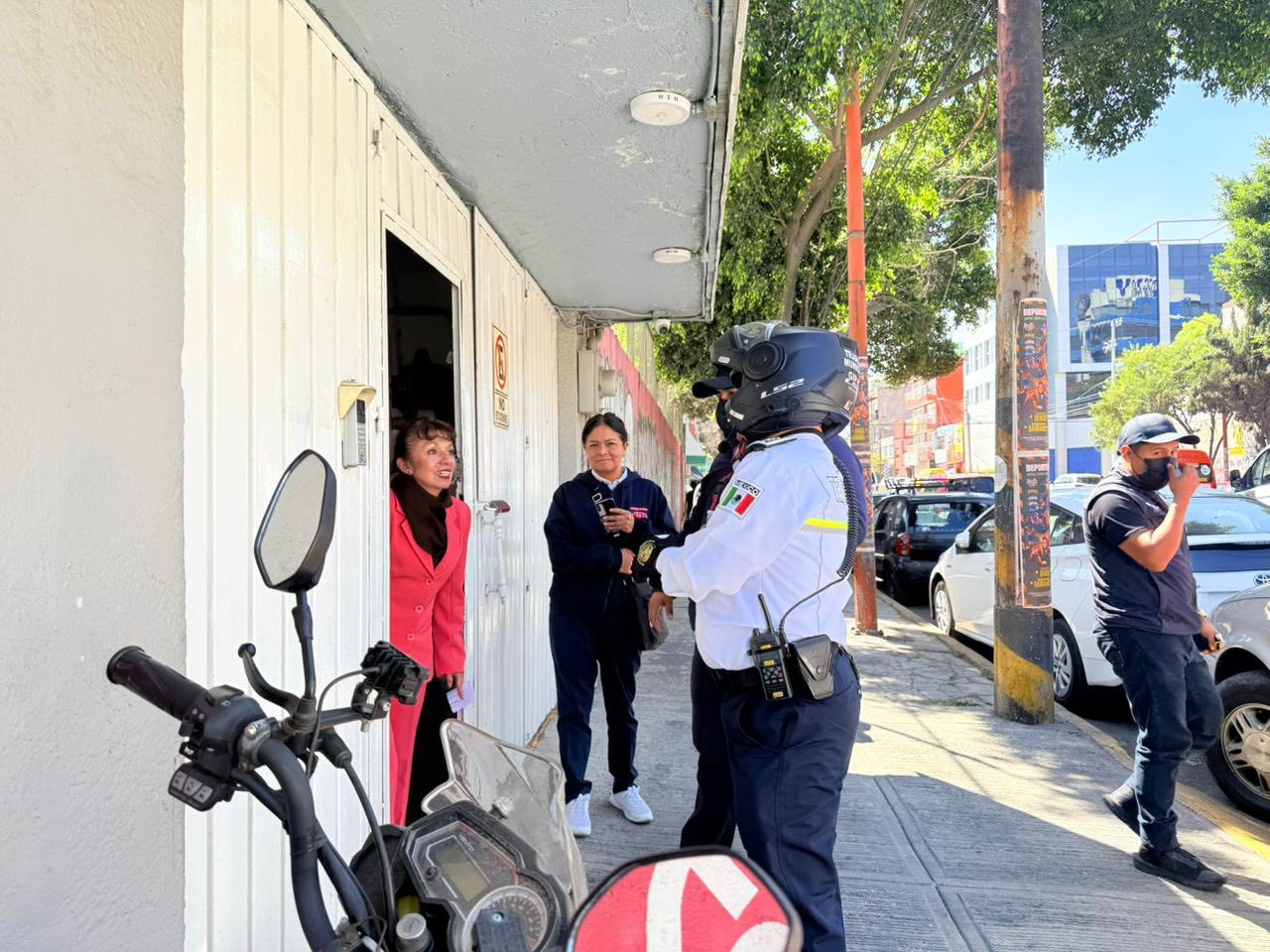 GOBIERNO DE TLALNEPANTLA REFUERZA LA MOVILIDAD CON EL OPERATIVO «LIBERACIÓN DE VIALIDADES»*