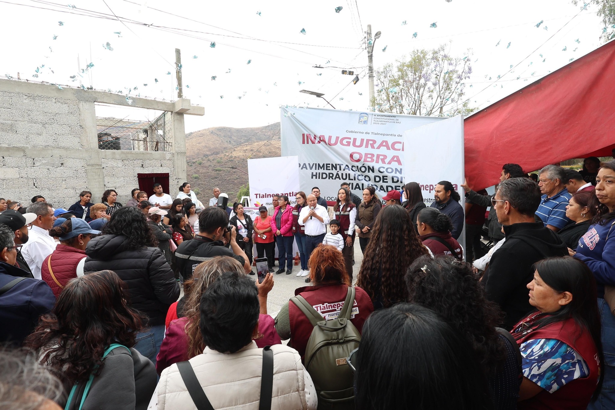 TLALNEPANTLA IMPULSA LA INFRAESTRUCTURA URBANA EN EL EX EJIDO DE TEPEOLULCO CON UNA INVERSIÓN SUPERIOR A LOS 21 MILLONES DE PESOS*