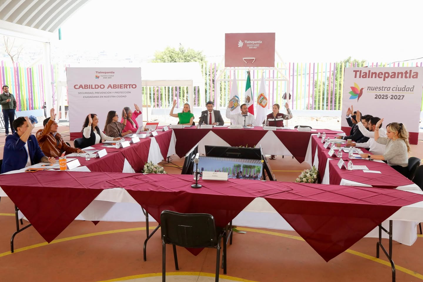 El Gobierno de Tlalnepantla que encabeza Raciel Pérez Cruz llevó a cabo la sesión que Cabildo Abierto
