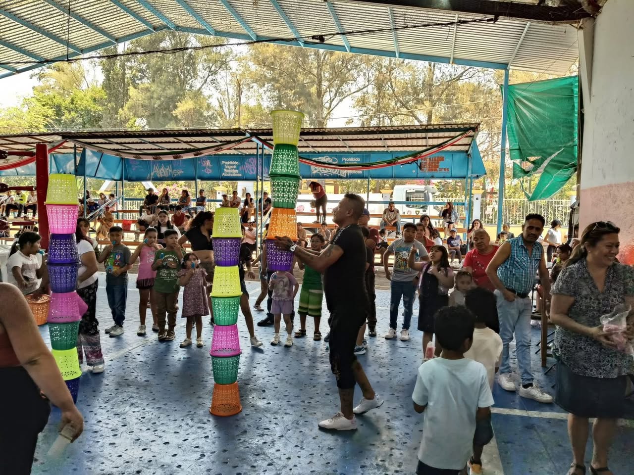 EN NAUCALPAN LOS ESPACIOS PÚBLICOS VUELVEN A SER CENTROS DE CONVIVENCIA PARA EL DISFRUTE DE LA NIÑEZ Y LAS FAMILIAS