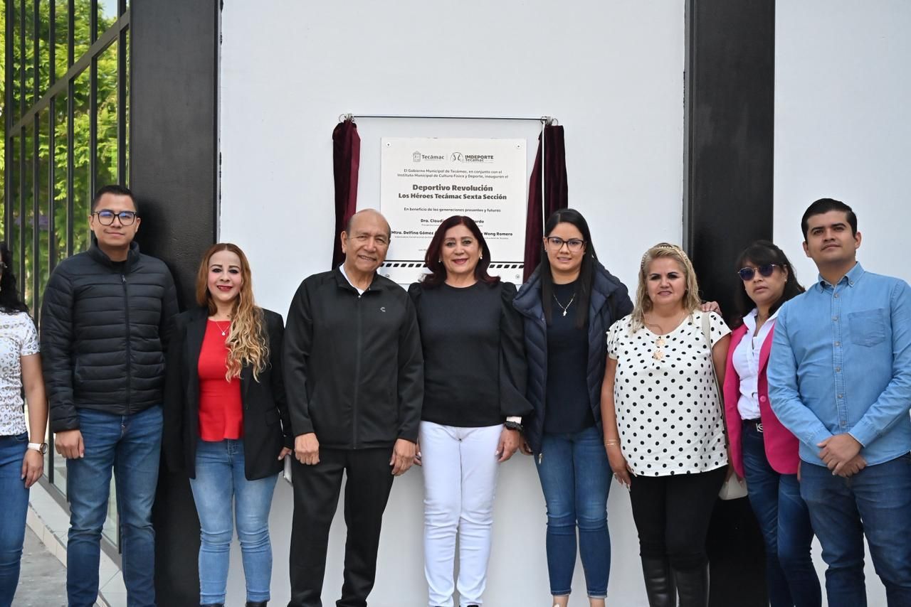 ROSI WONG INAUGURA EL DEPORTIVO REVOLUCIÓN EN LOS HÉROES TECÁMAC