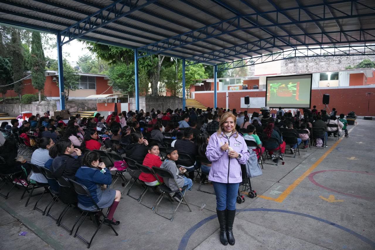 PEDRO RODRÍGUEZ PROMUEVE PRÁCTICAS SUSTENTABLES A TRAVÉS DE FUNCIONES DE CINE EN LAS COMUNIDADES