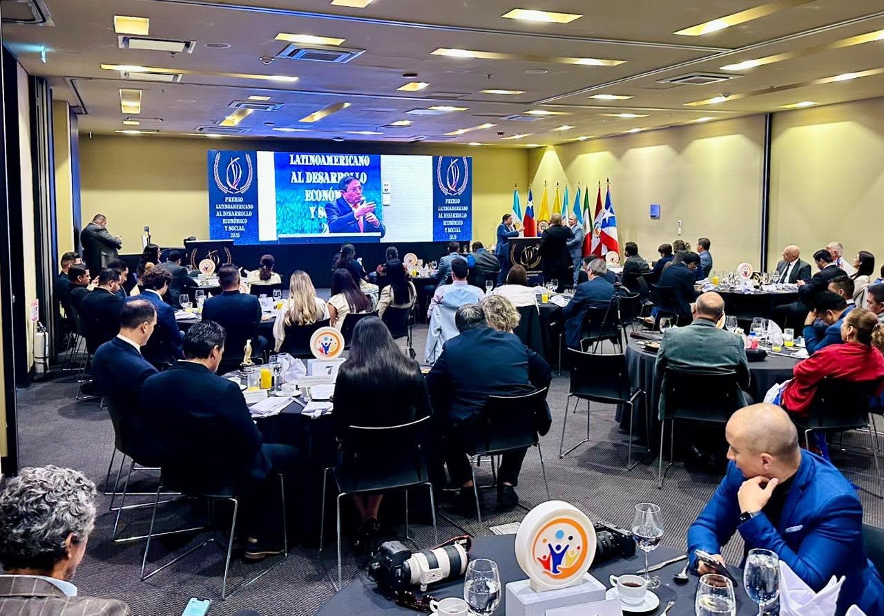 TLALNEPANTLA INAUGURA LA PRIMERA FERIA DEL EMPLEO 2026 PARA IMPULSAR LA ECONOMÍA LOCAL