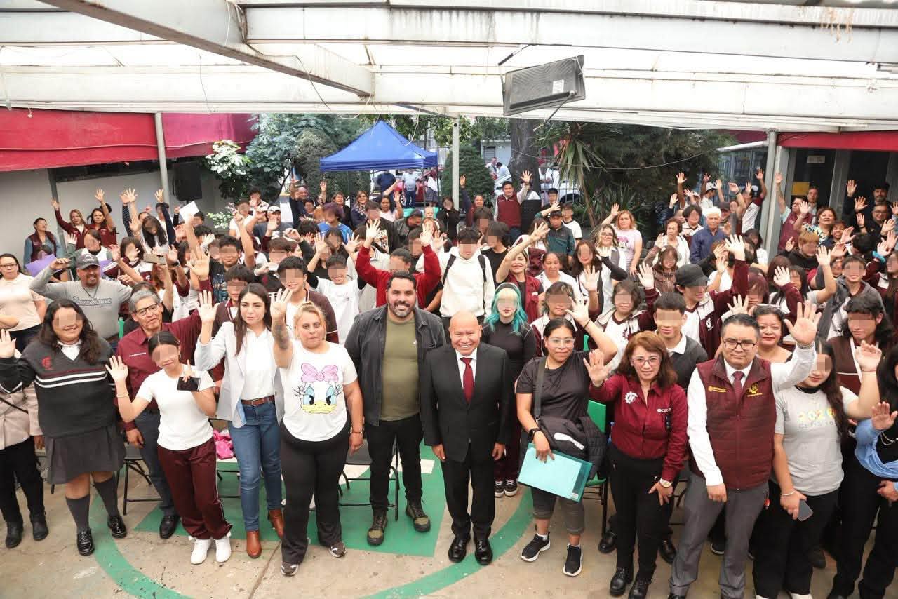 EL CETIS 165 DE TLALNEPANTLA RECIBE LOS BENEFICIOS DEL PROGRAMA FEDERAL «LA ESCUELA ES NUESTRA»