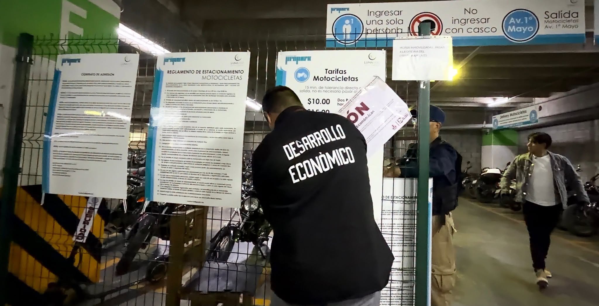Gobierno de Cuautitlán Izcalli suspende cobro a motocicletas en estacionamiento de Luna Parc por carecer de autorización municipal