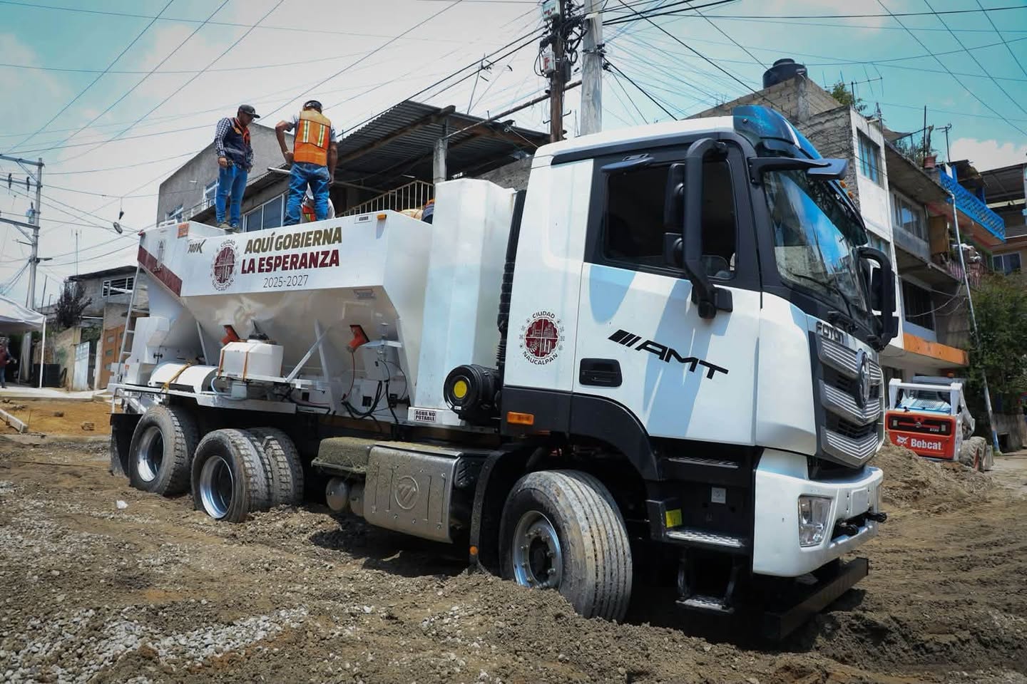 GOBIERNO DE NAUCALPAN PONE EN MARCHA CONCRETERA MÓVIL QUE MEJORARÁ LAS OBRAS EN LAS COMUNIDADES