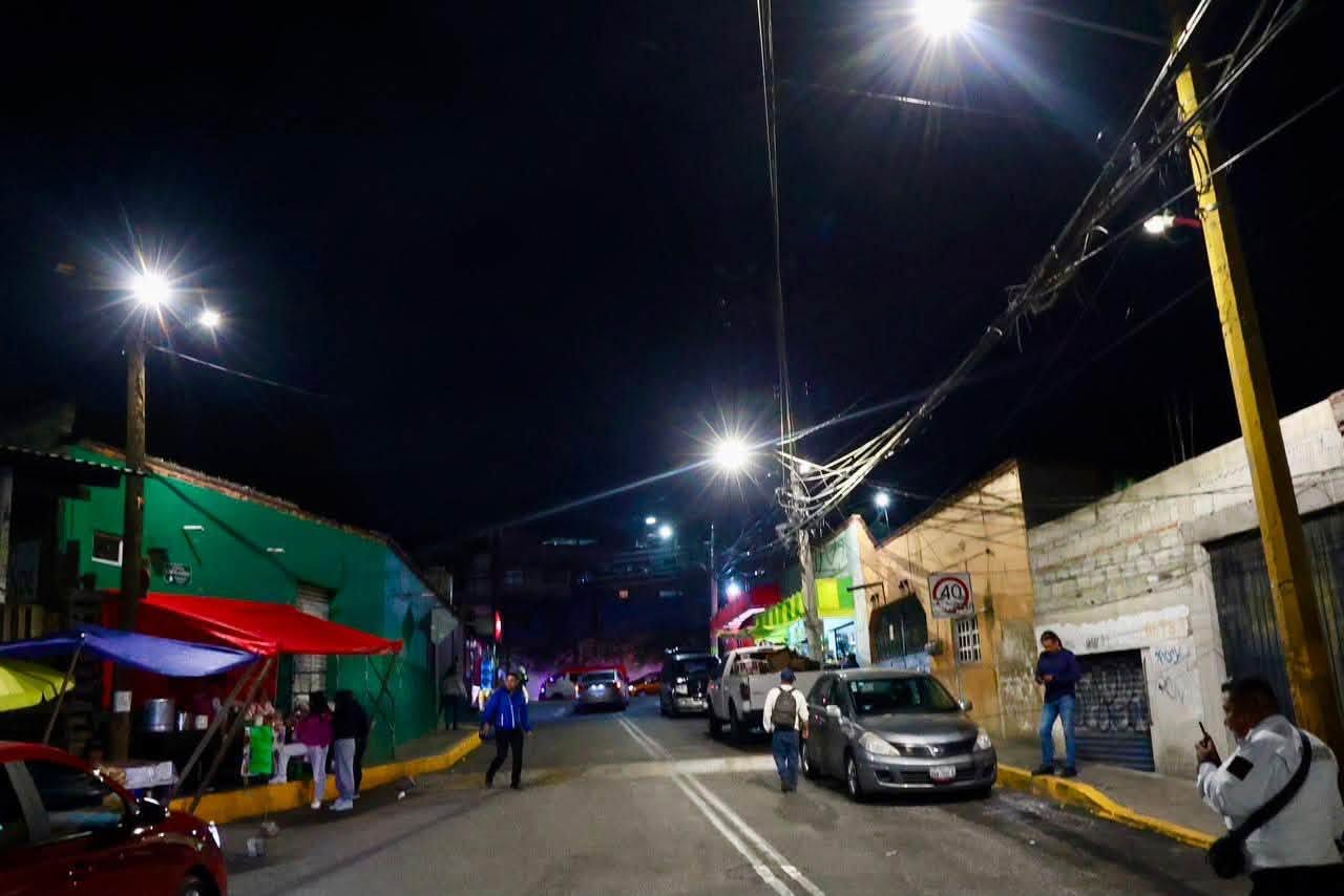 EL PROGRAMA «LUMINARIA NUESTRA CIUDAD» CONTINÚA LA TRANSFORMACIÓN DE TLALNEPANTLA Y BRINDA SEGURIDAD EN SUS VIALIDADES